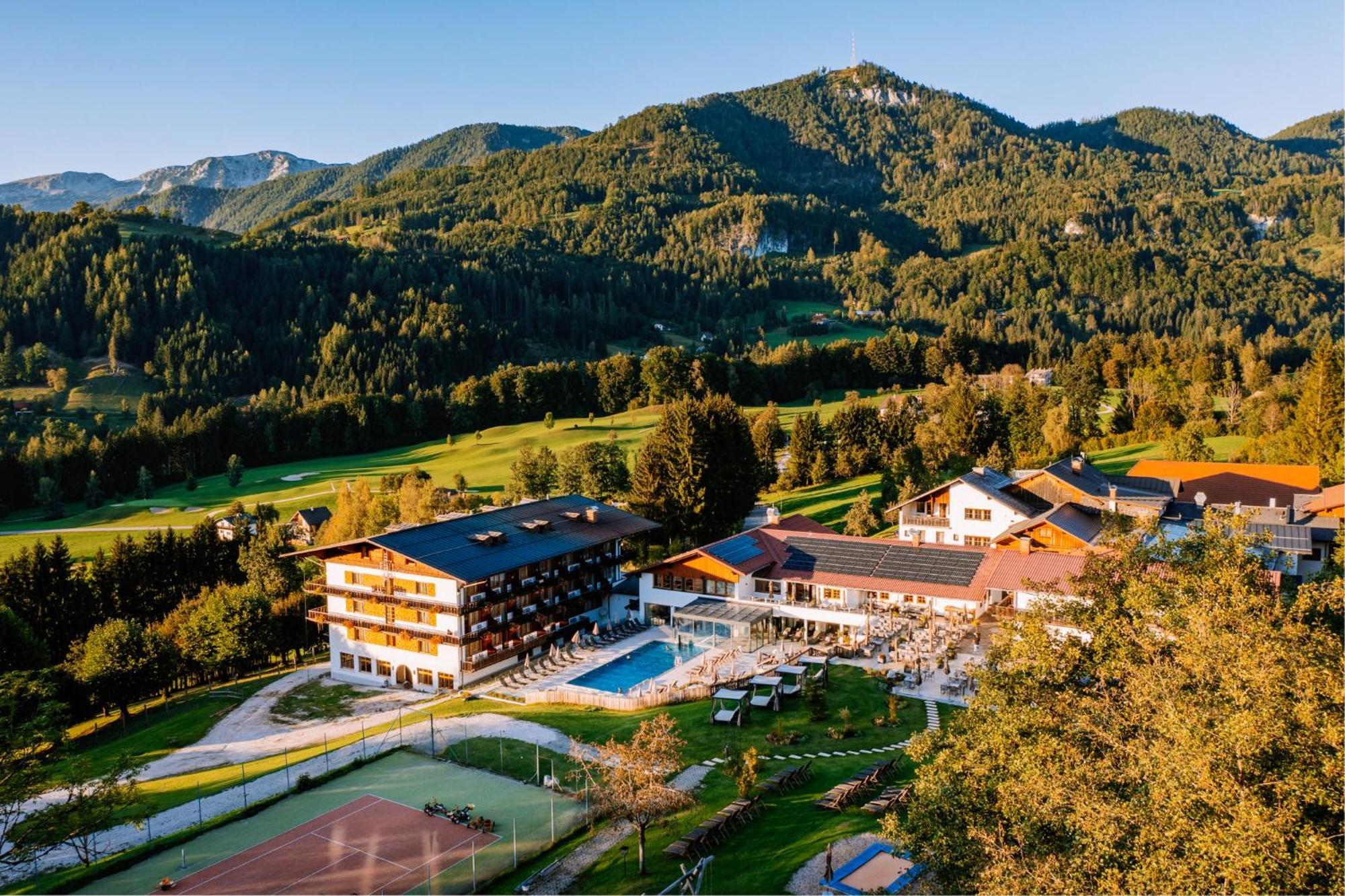 Hotel Sperlhof ヴィンディッシュガルシュテン エクステリア 写真