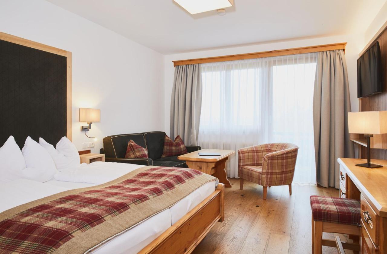 Hotel Sperlhof ヴィンディッシュガルシュテン エクステリア 写真